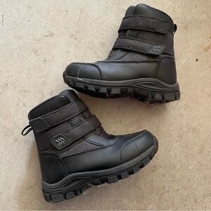 Kids Winter Boots size 2 - All in Motion™
